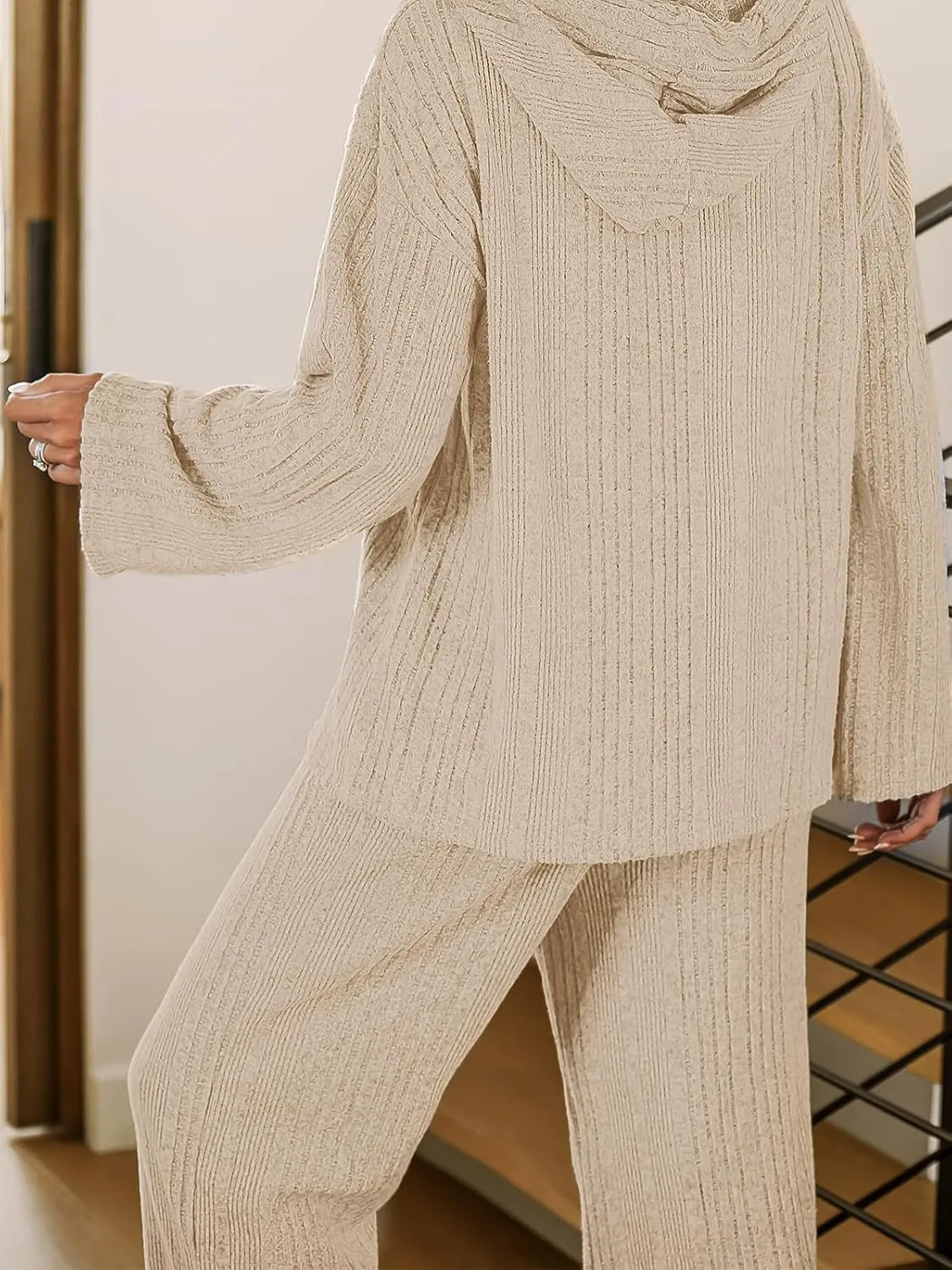CUPSHE Womens Ribbed Knit Pajama Sets Long Sleeve Loungewear 2 Piece Soft and Comfy Lounge PJs Sets