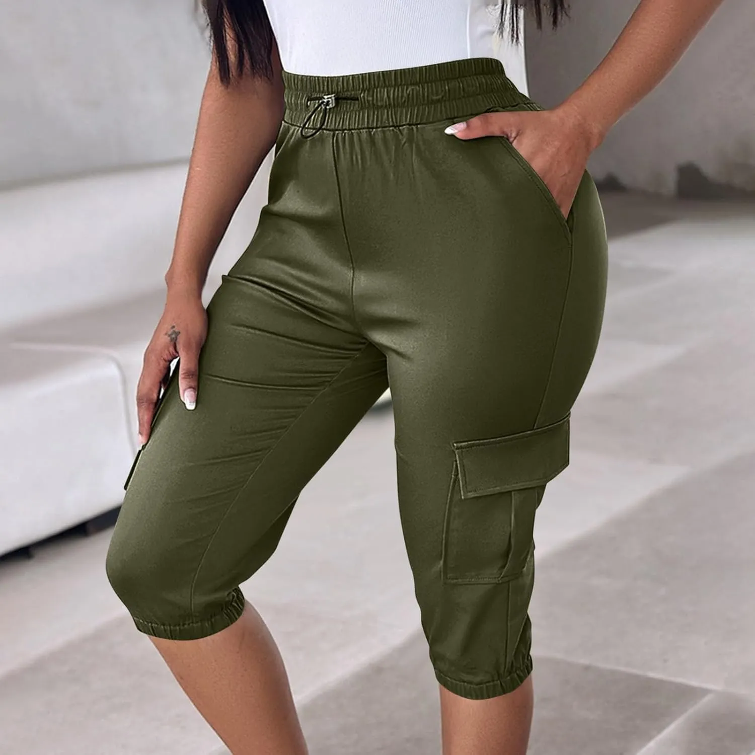 DDAPJ pyju Bermuda Cargo Shorts for Women Knee Length Casual Hiking Shorts Drawstring Elastic Waist Jogger Pants with Pockets