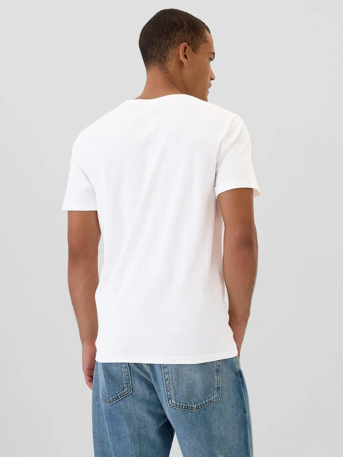 GAP Men's Everyday Soft Logo V-Neck T-Shirt