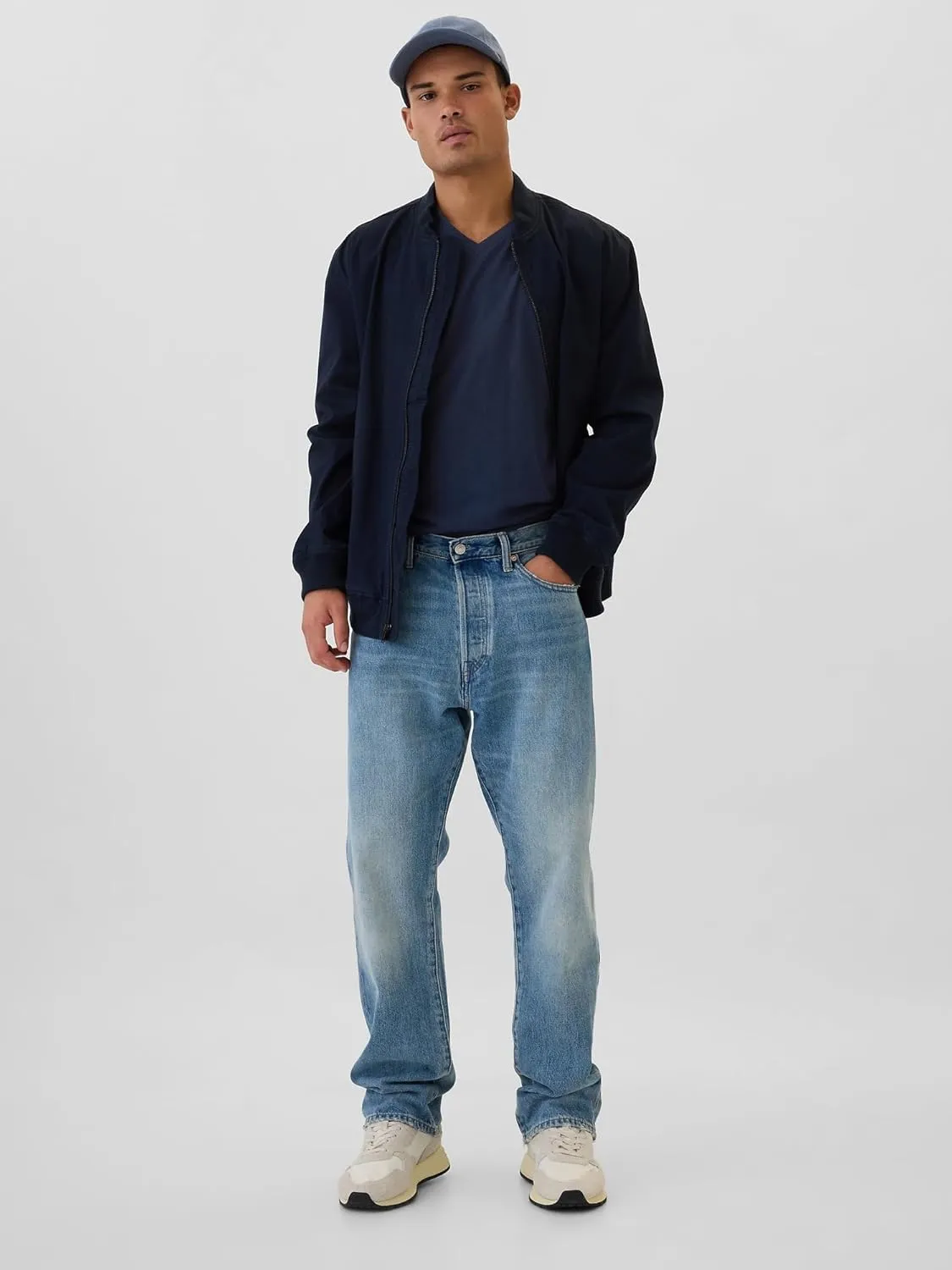 GAP Men's Everyday Soft Logo V-Neck T-Shirt