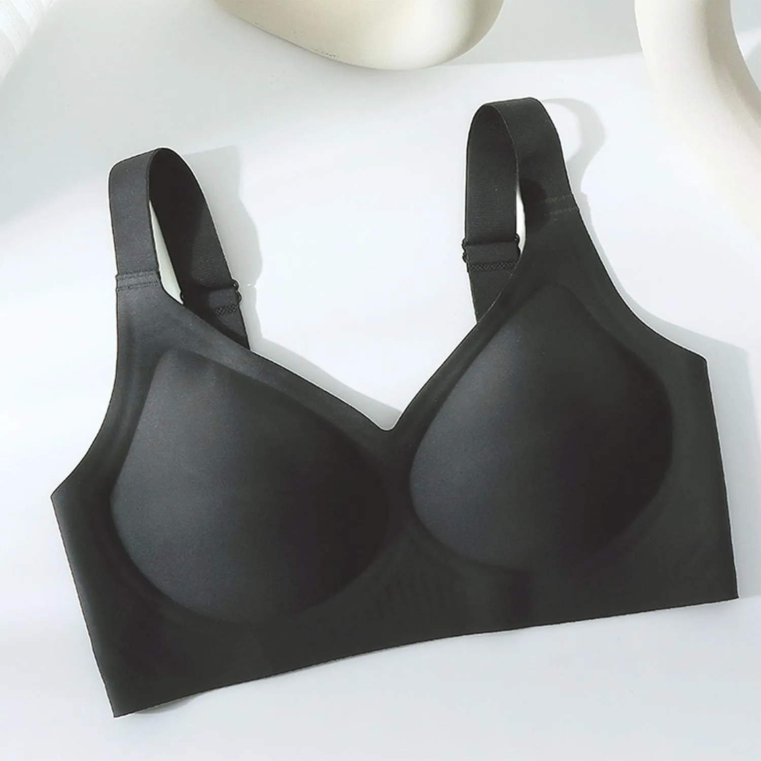 Push Up Bra for Women Solid Seamless Full Coverage No Underwire Wireless Adjustable Straps Soft Comfy Everyday Bras