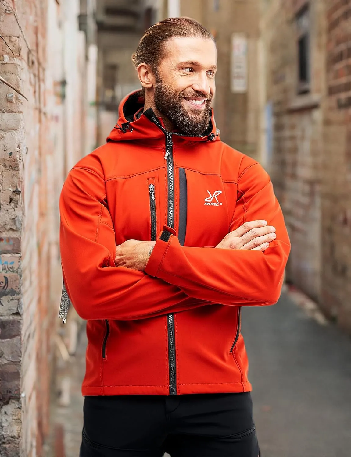 RevolutionRace Men's Hiball Jacket, Ventilated and Water Repellent Jacket for All Outdoor Activities
