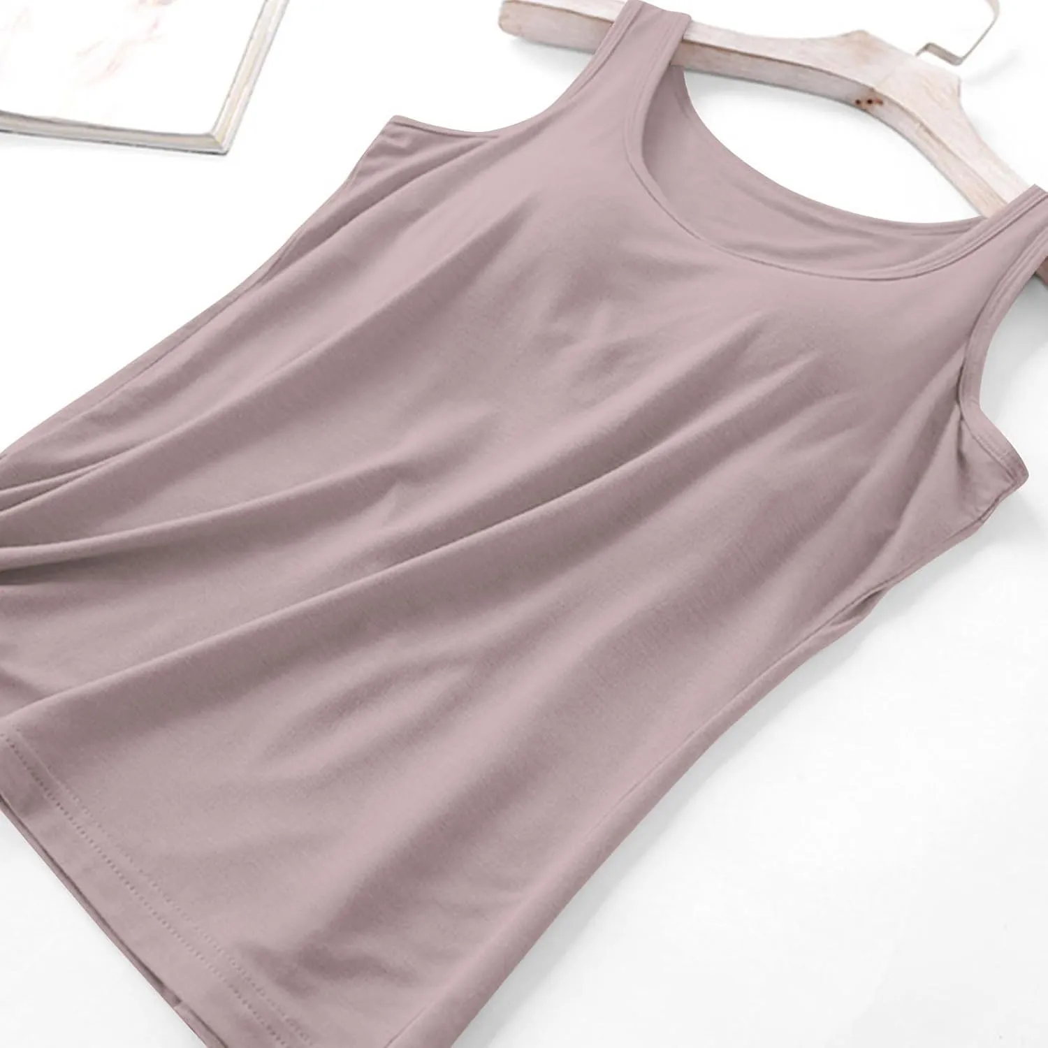 Shelf Bra Tanks for Women Summer Trendy Padded Tank Tops Basic Classic Cozy Undershirts Outfit with Built in Bras