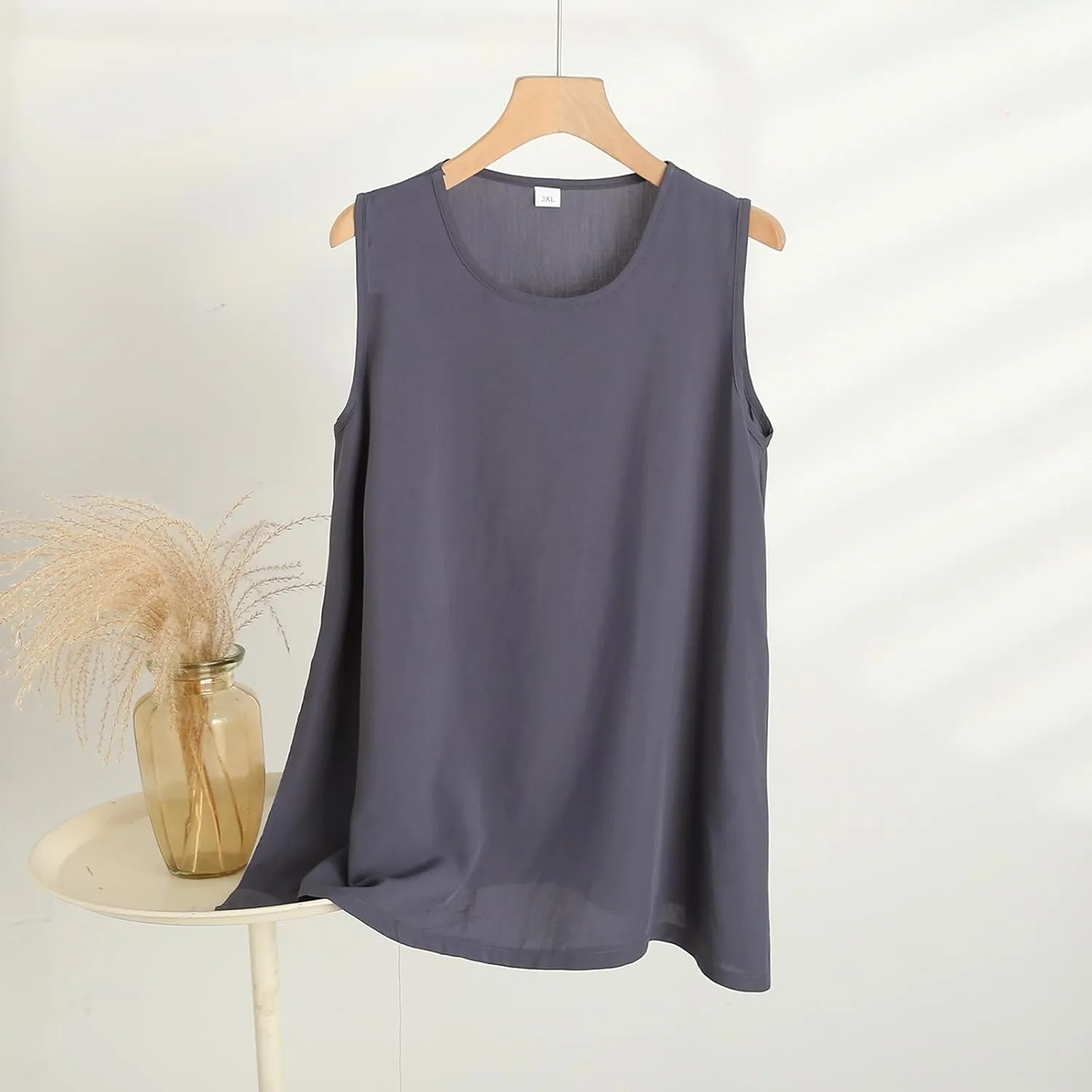 Trendy Going Out Tank Tops for Women Plus Size Sleeveless Shirts Loose Fit Casual Basic Tee Lightweight Blouses
