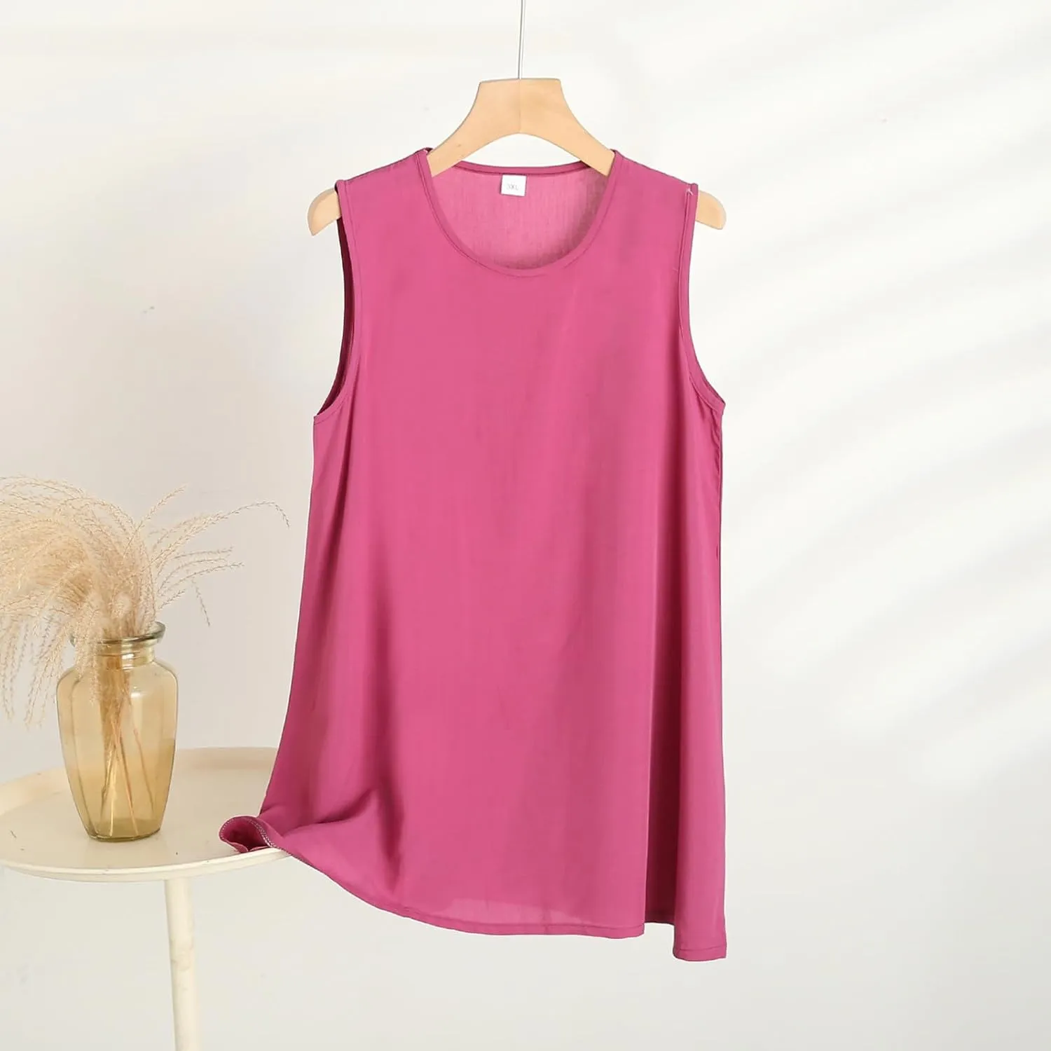 Trendy Going Out Tank Tops for Women Plus Size Sleeveless Shirts Loose Fit Casual Basic Tee Lightweight Blouses